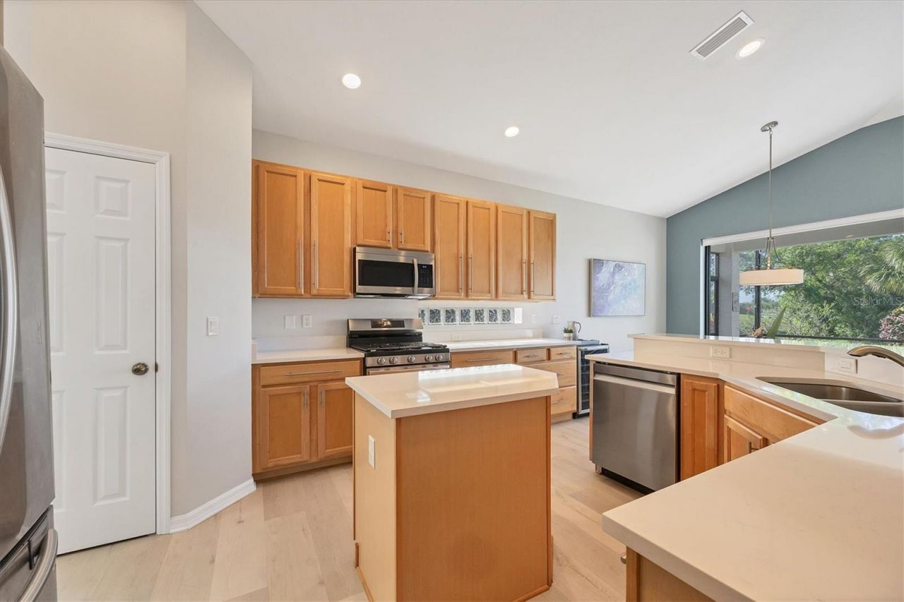 6458 Tailfeather Way, Bradenton, FL 34203 Photo