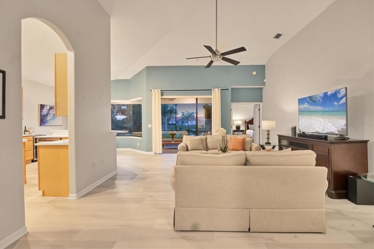 6458 Tailfeather Way, Bradenton, FL 34203 Photo