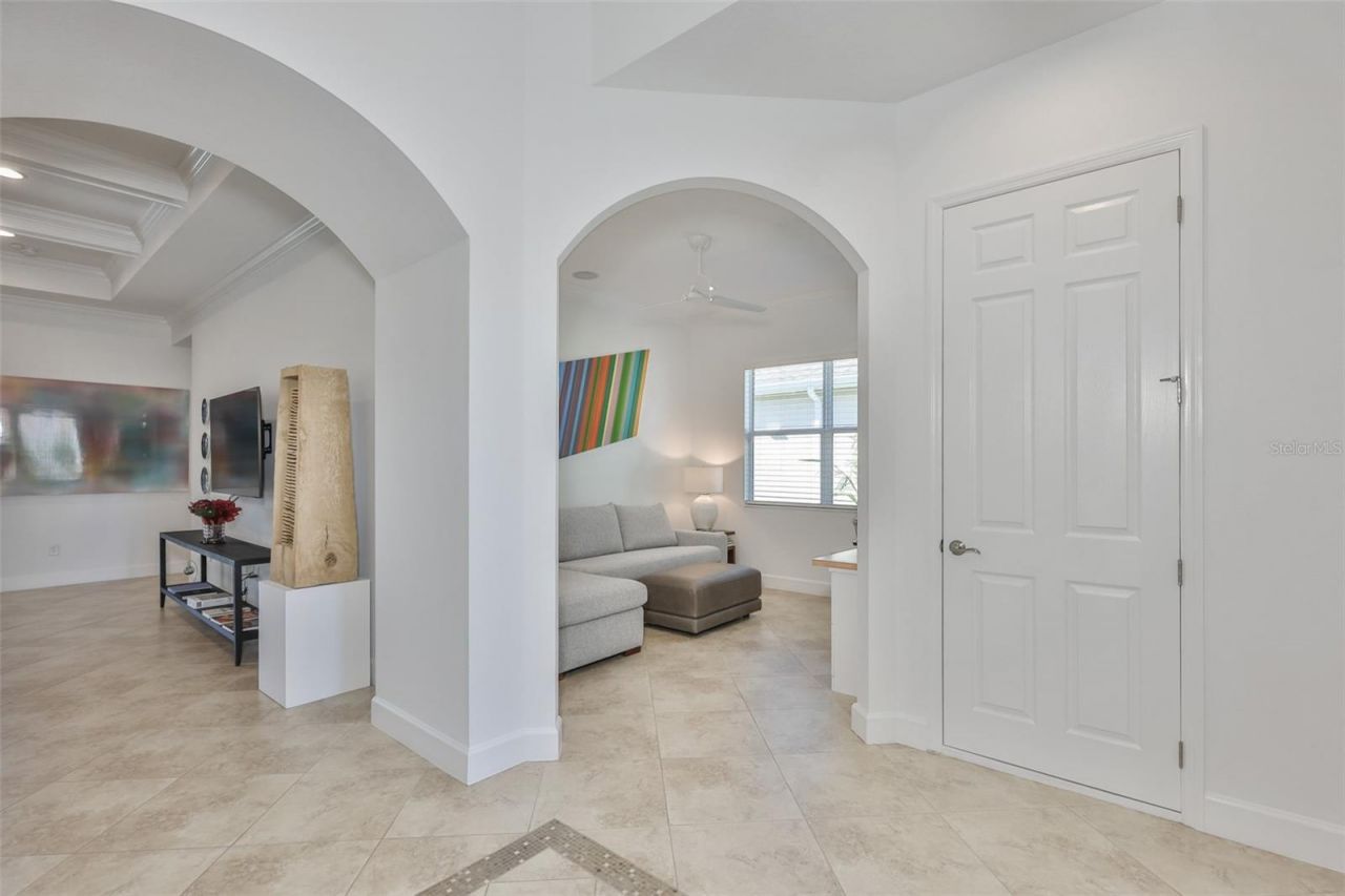 2233 S Pebble Beach Boulevard, Sun City Center, FL 33573 Photo