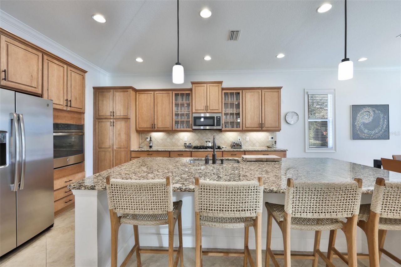 2233 S Pebble Beach Boulevard, Sun City Center, FL 33573 Photo