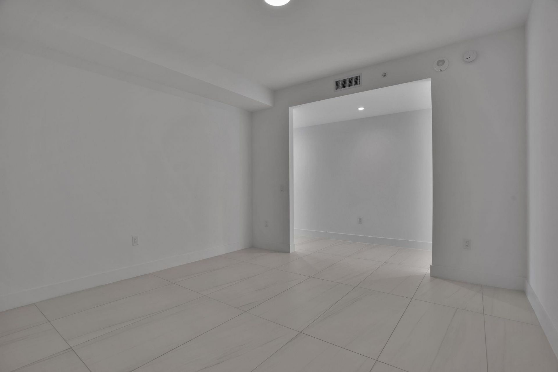 151 N Seabreeze Blv, Unit E-701, Fort Lauderdale, FL 33304 Photo