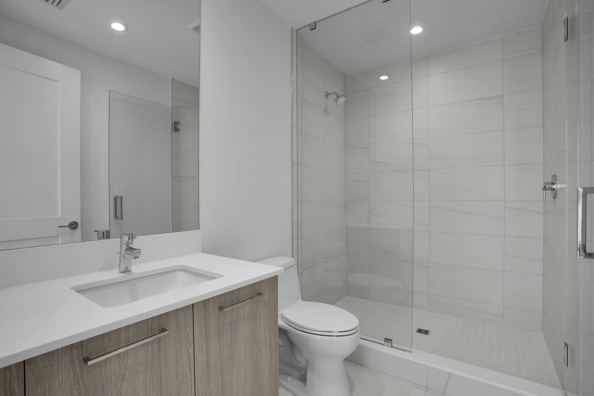 151 N Seabreeze Blv, Unit E-701, Fort Lauderdale, FL 33304 Photo