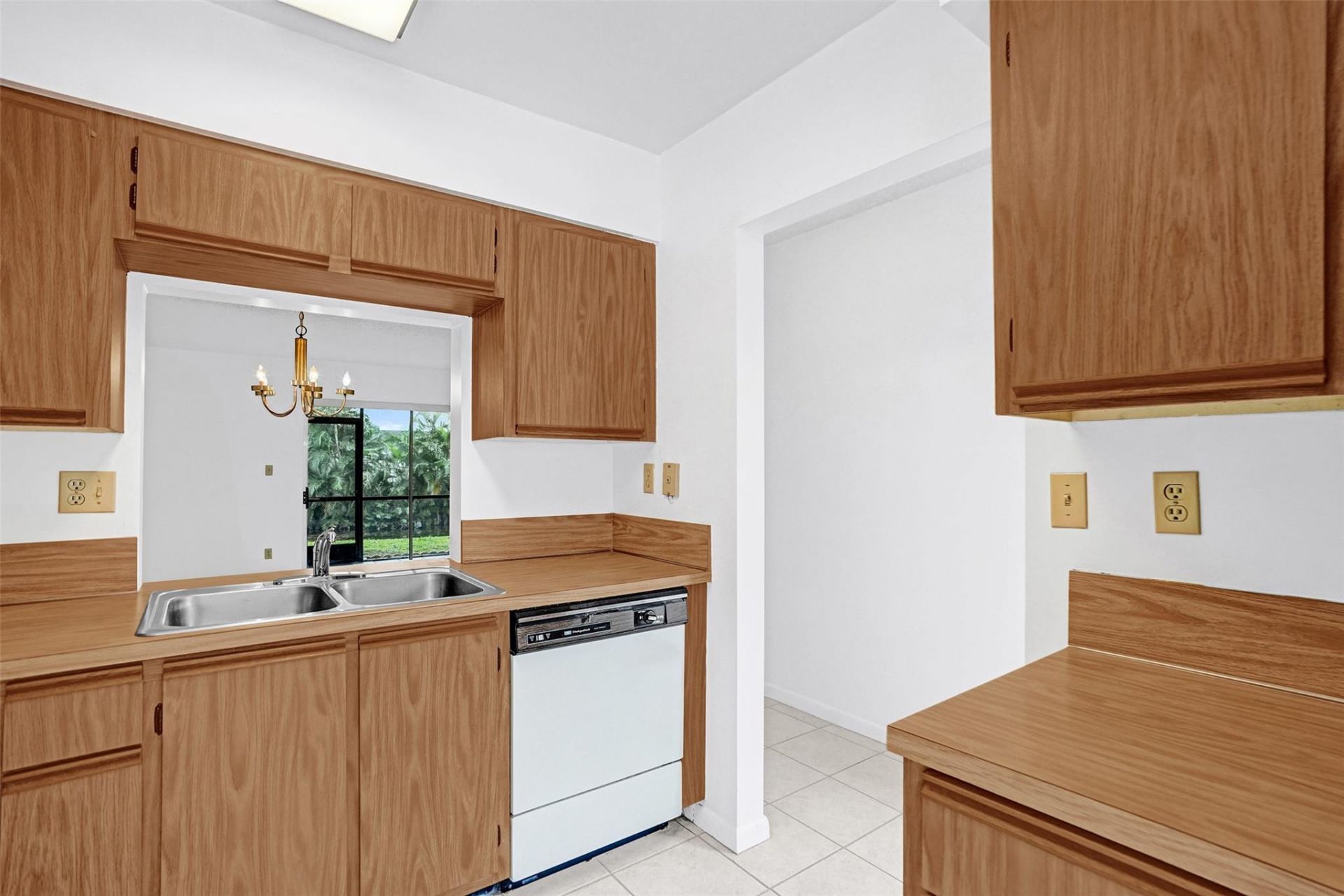 715 Gardens Drive, Unit 101, Pompano Beach, FL 33069 Photo