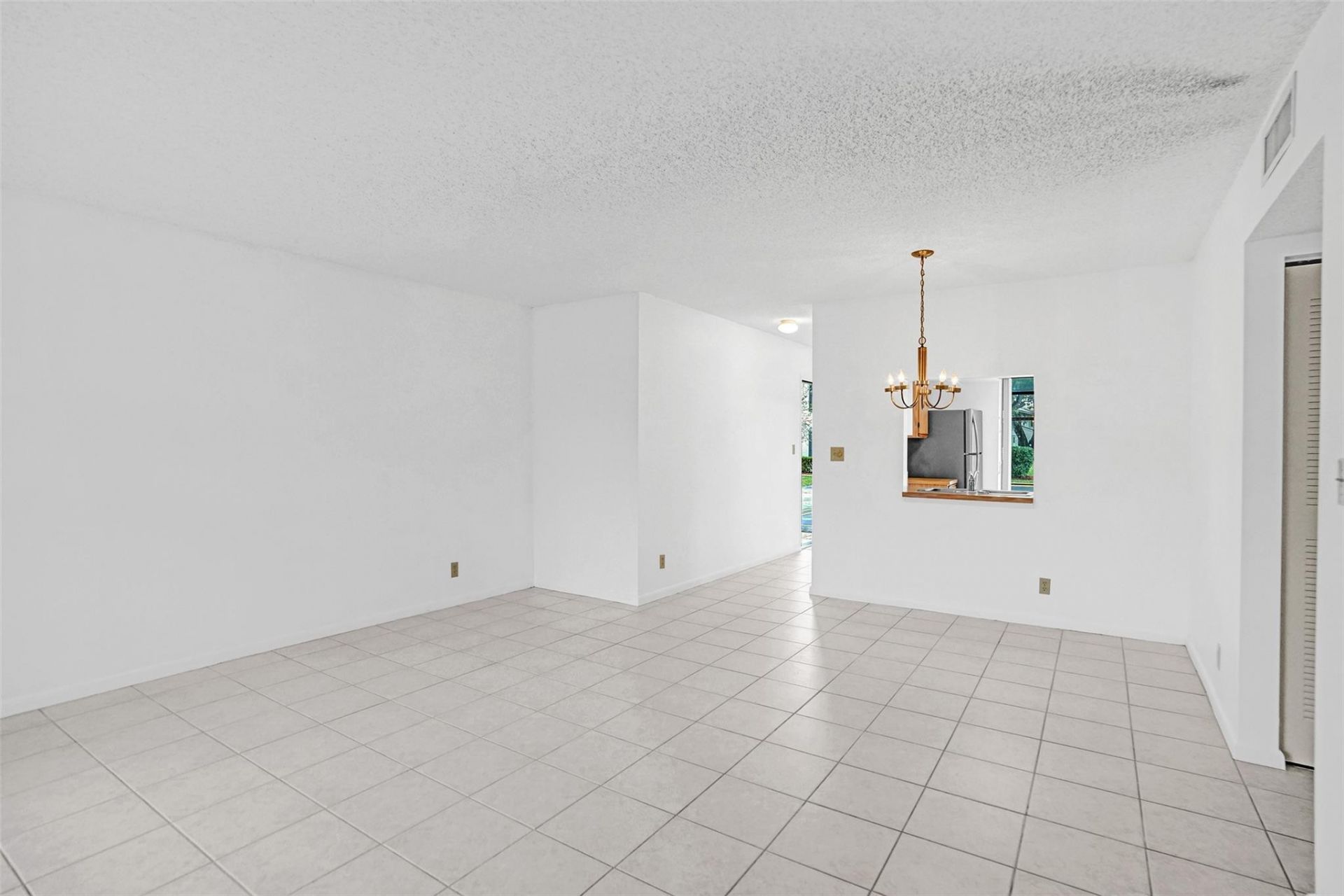 715 Gardens Drive, Unit 101, Pompano Beach, FL 33069 Photo