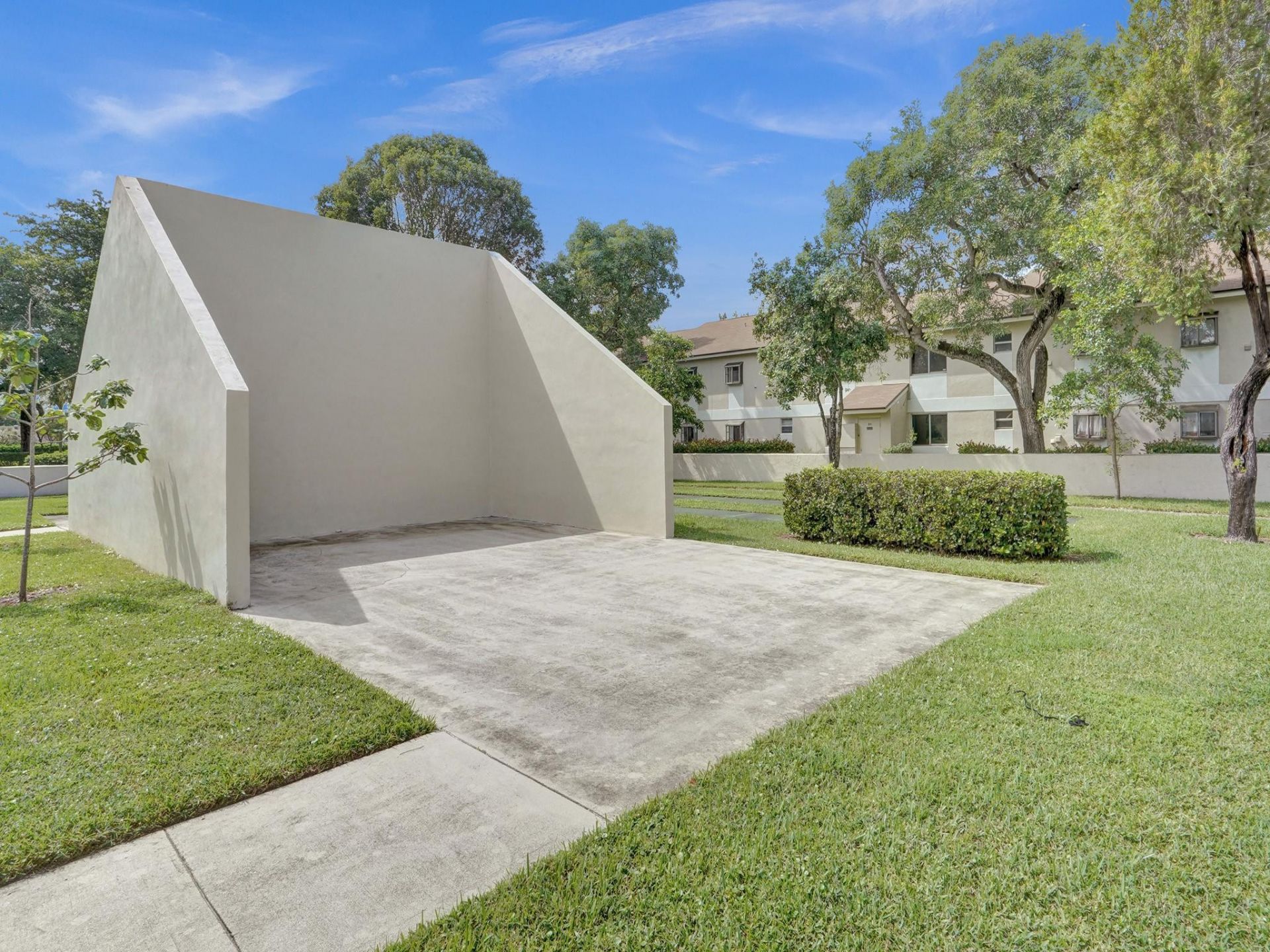 715 Gardens Drive, Unit 101, Pompano Beach, FL 33069 Photo