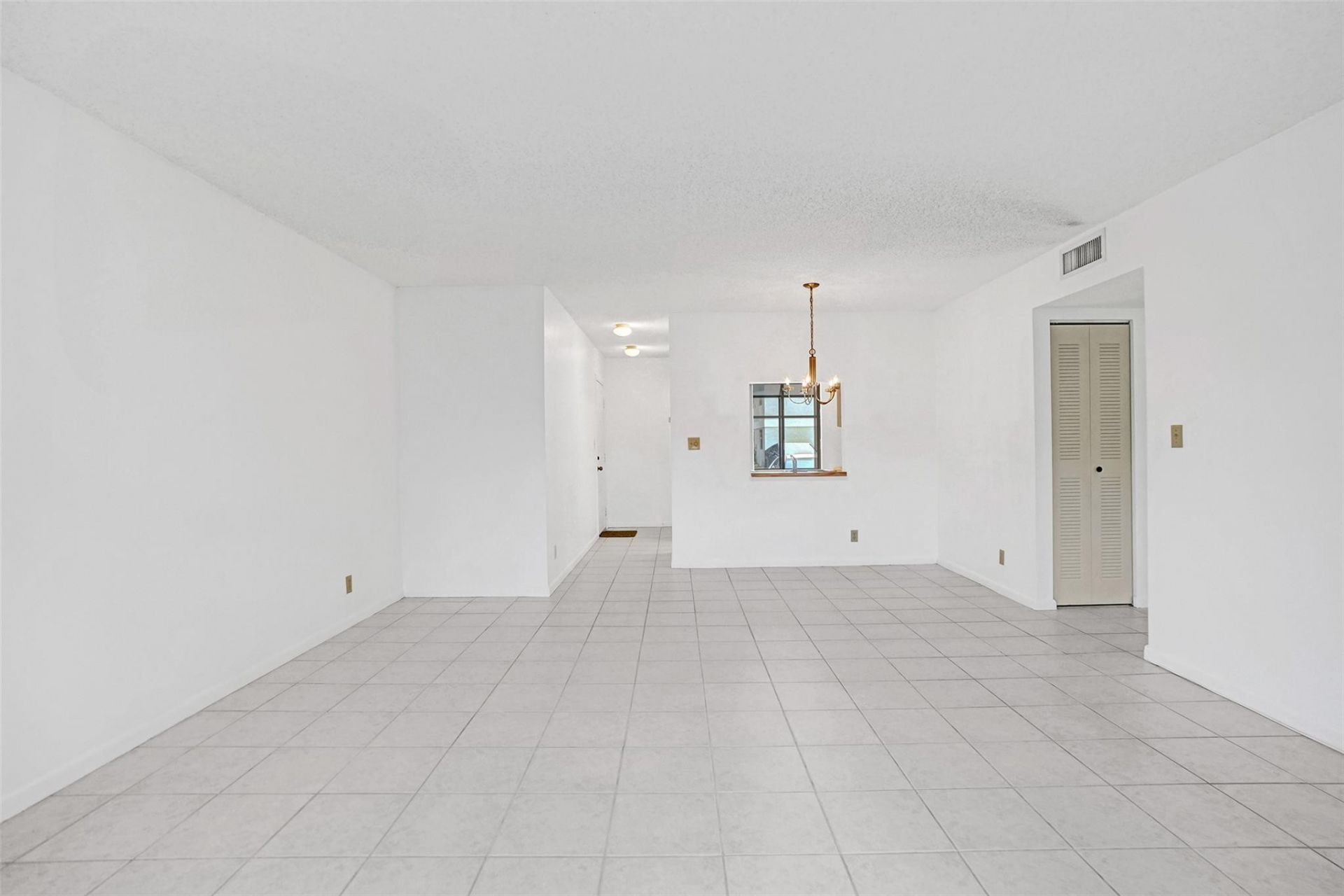 715 Gardens Drive, Unit 101, Pompano Beach, FL 33069 Photo