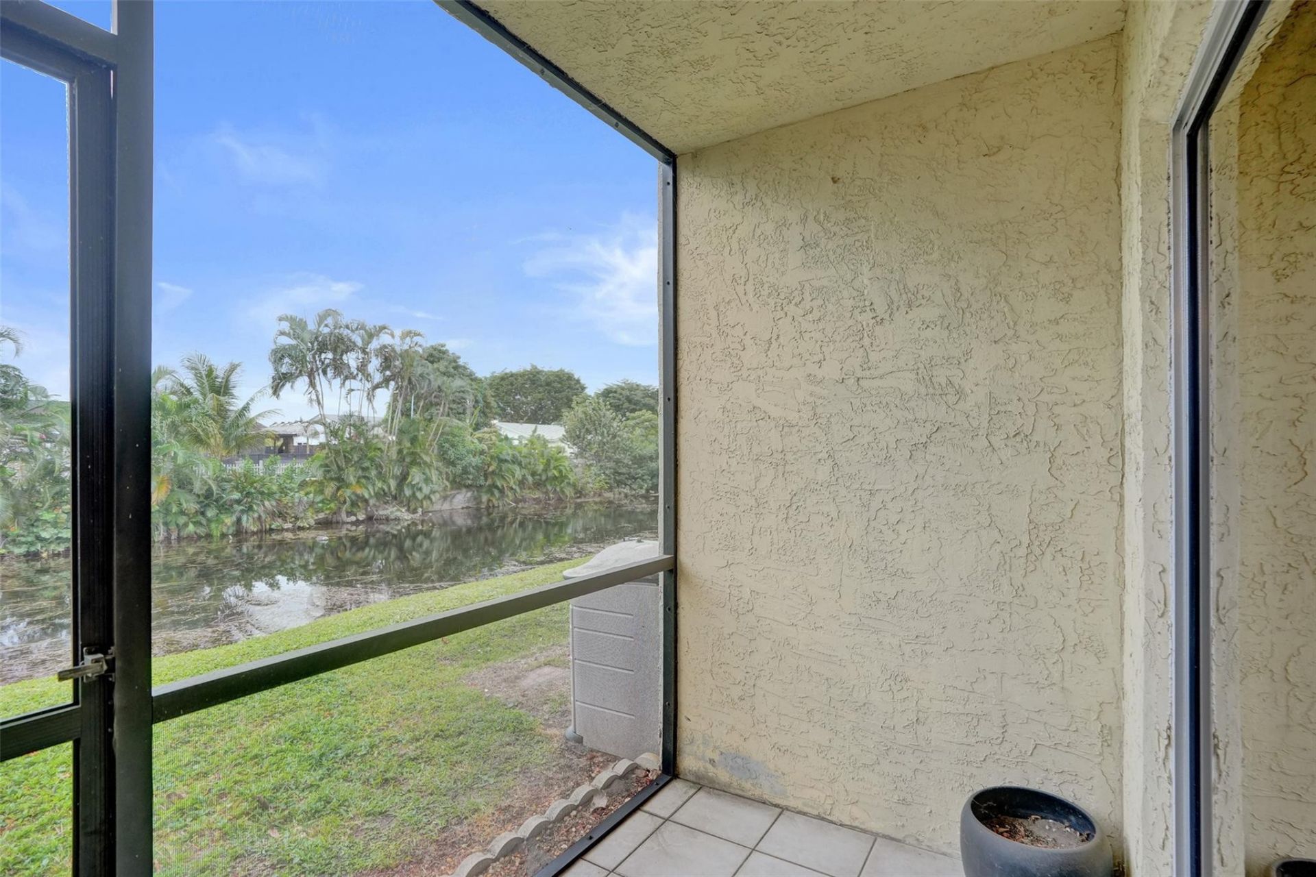 715 Gardens Drive, Unit 101, Pompano Beach, FL 33069 Photo