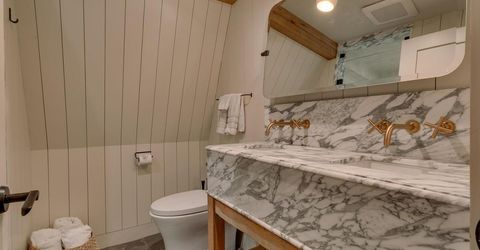2045 West Lake Boulevard, Tahoe City, CA 96145 Photo
