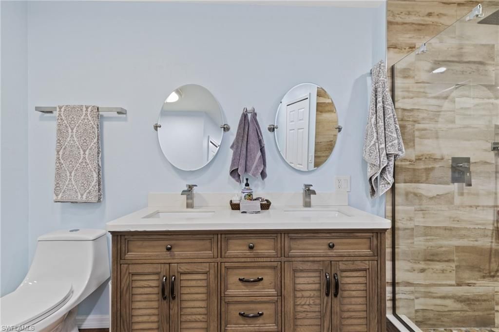 2114 SE 8th Pl, Cape Coral, FL 33990 Photo