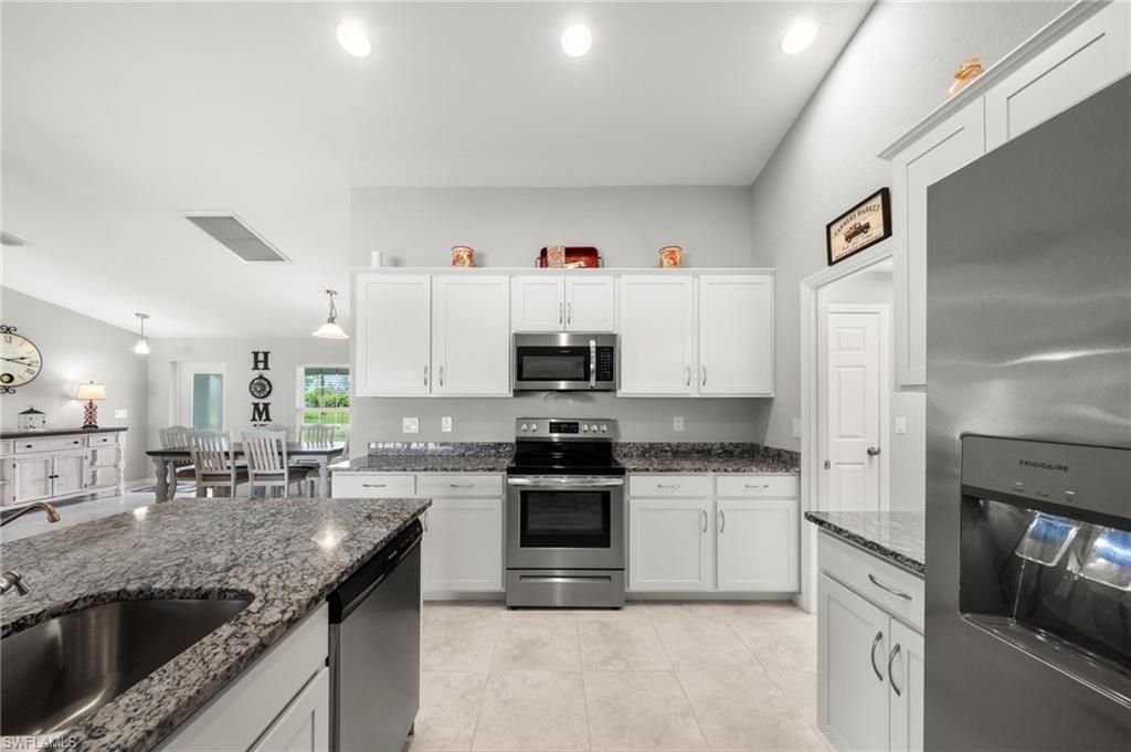 2805 NW 12th Ln, Cape Coral, FL 33993 Photo