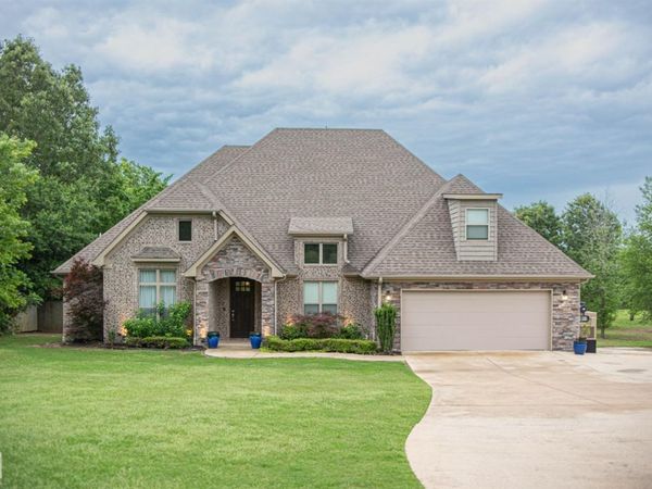 709 E lawson, Jonesboro, AR 72404