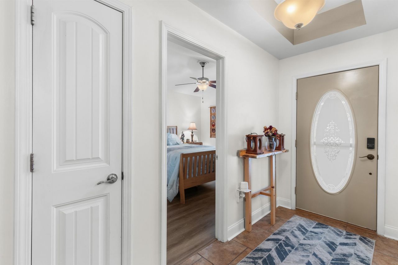 544 Shea Loop Photo 23