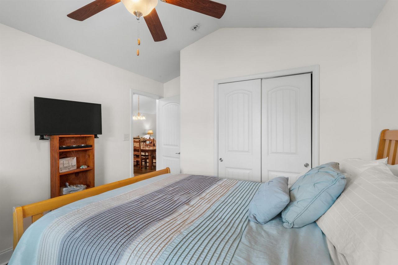 544 Shea Loop Photo 25