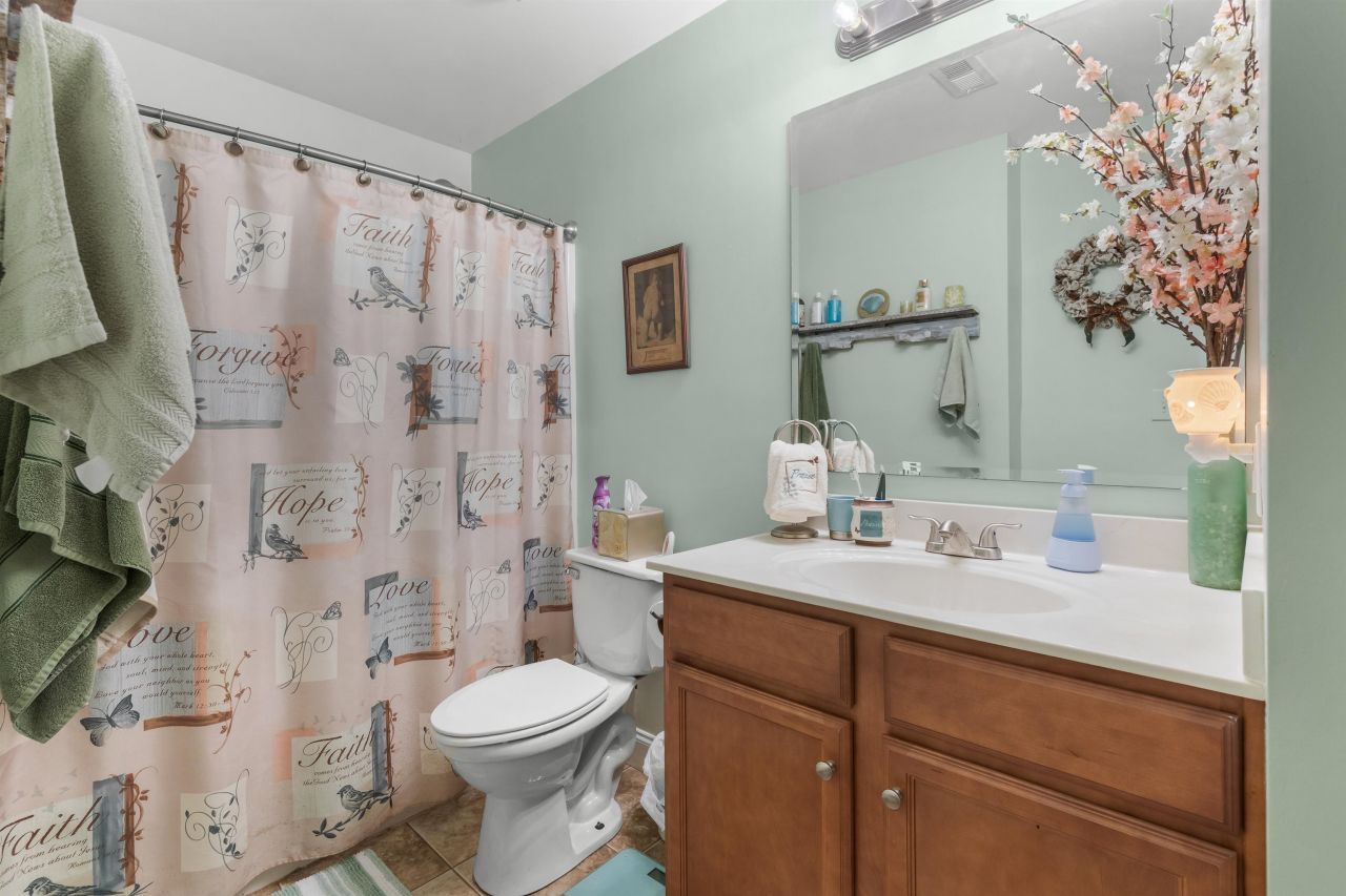 544 Shea Loop Photo 26