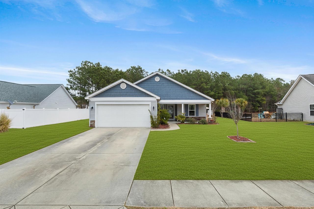 544 Shea Loop Photo 3