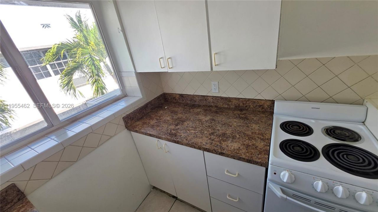 7629 Dickens Ave, Unit 7, Miami Beach, FL 33141 Photo