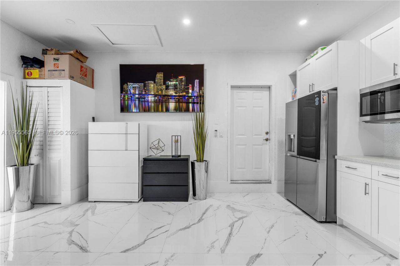 15412 SW 183rd Ter, Miami, FL 33187 Photo