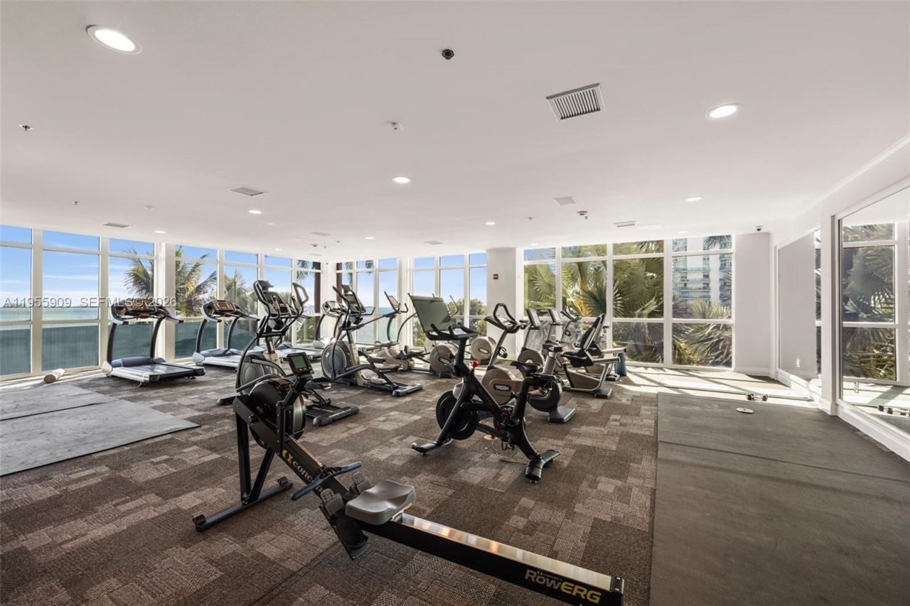 1155 Brickell Bay Dr, Unit 606, Miami, FL 33131 Photo