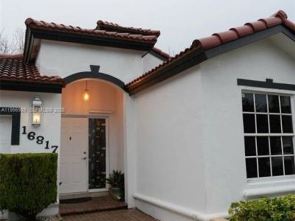 16817 SW 90th St, Unit 1, Miami, FL 33196