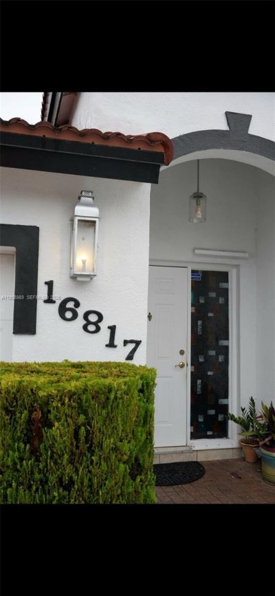 16817 SW 90th St, Unit 1, Miami, FL 33196 Photo