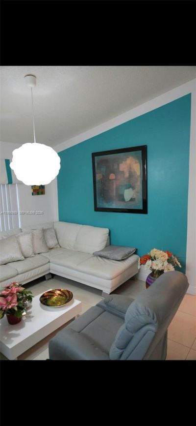 16817 SW 90th St, Unit 1, Miami, FL 33196 Photo