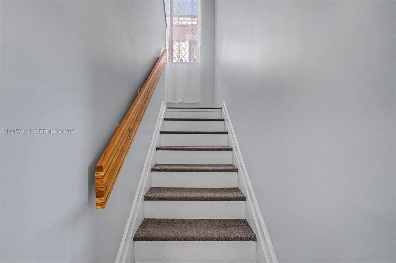 3367 NE 3rd Dr , Homestead, FL 33033 Photo