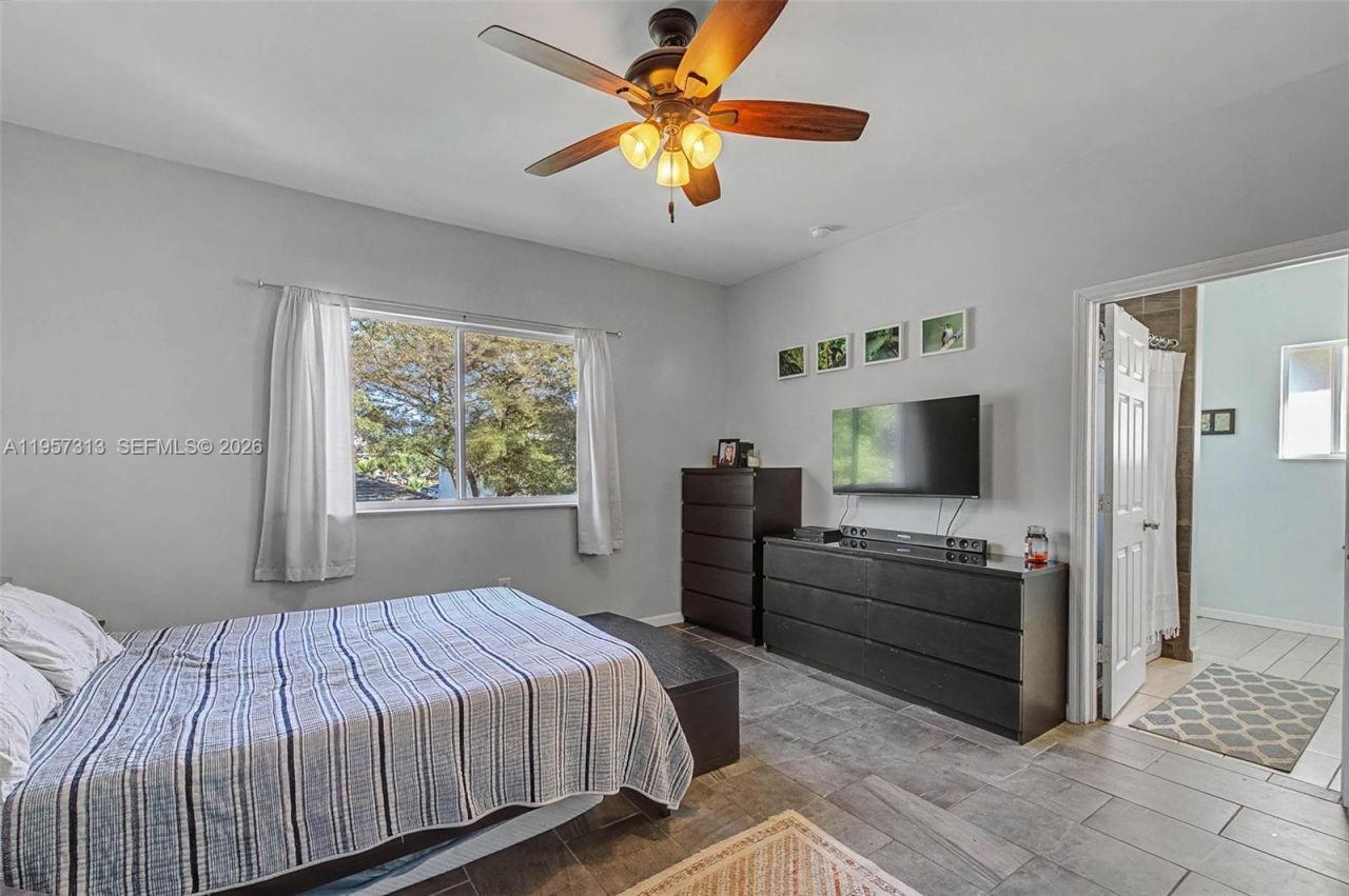 3367 NE 3rd Dr , Homestead, FL 33033 Photo