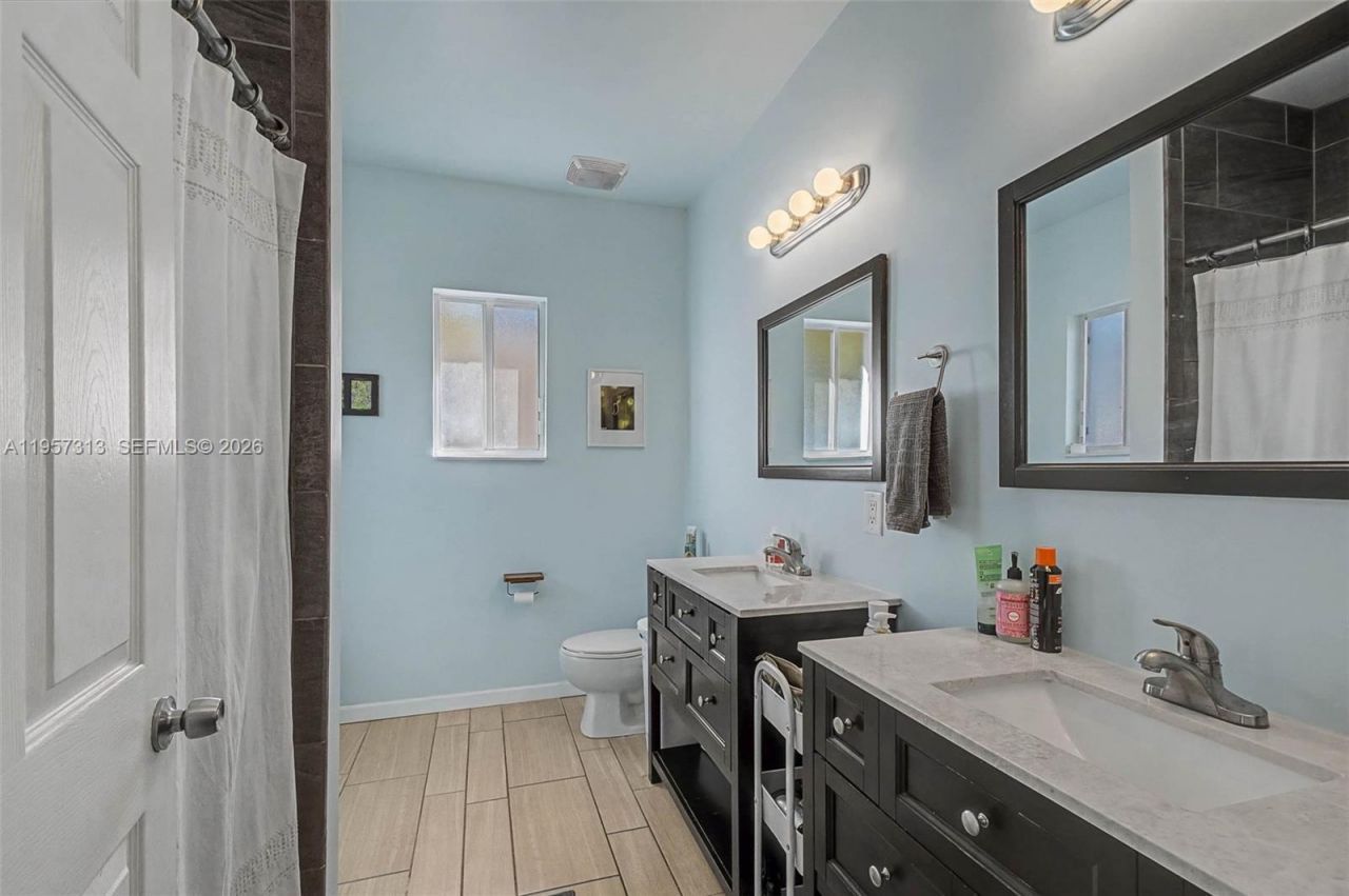 3367 NE 3rd Dr , Homestead, FL 33033 Photo