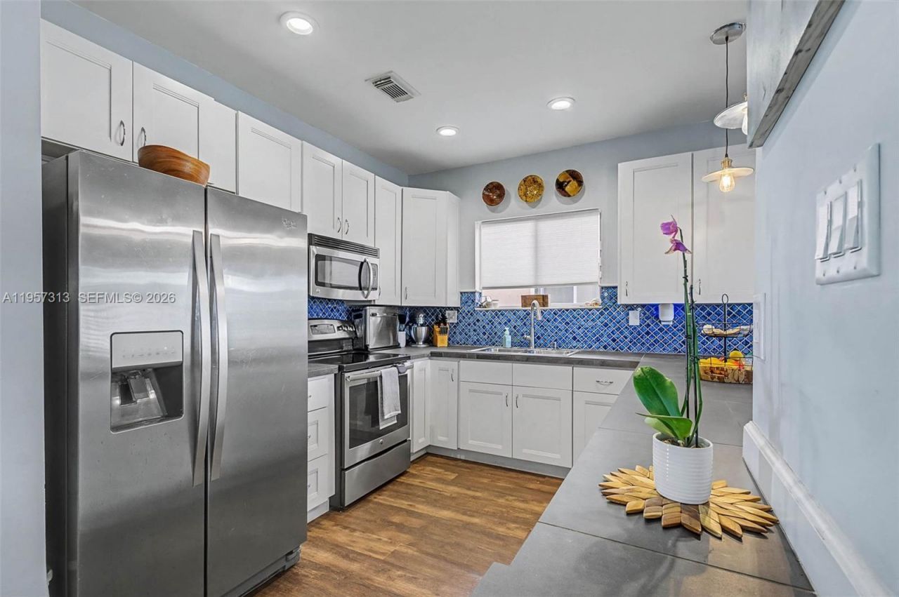 3367 NE 3rd Dr , Homestead, FL 33033 Photo