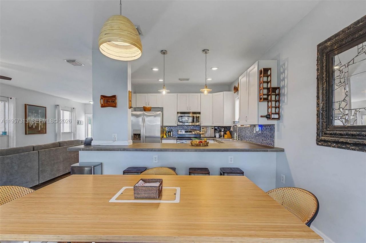 3367 NE 3rd Dr , Homestead, FL 33033 Photo