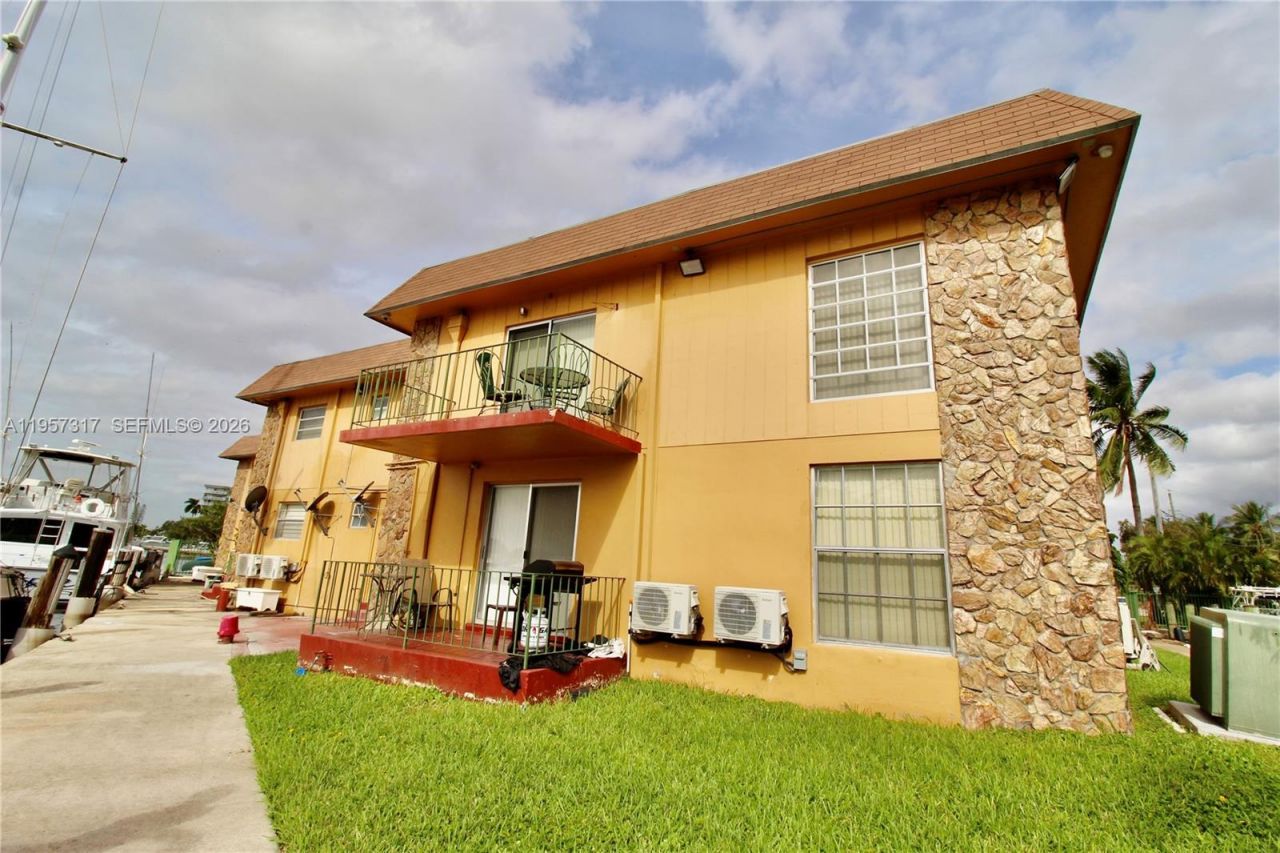 2290 NW North River Dr, Unit 16, Miami, FL 33125 Photo