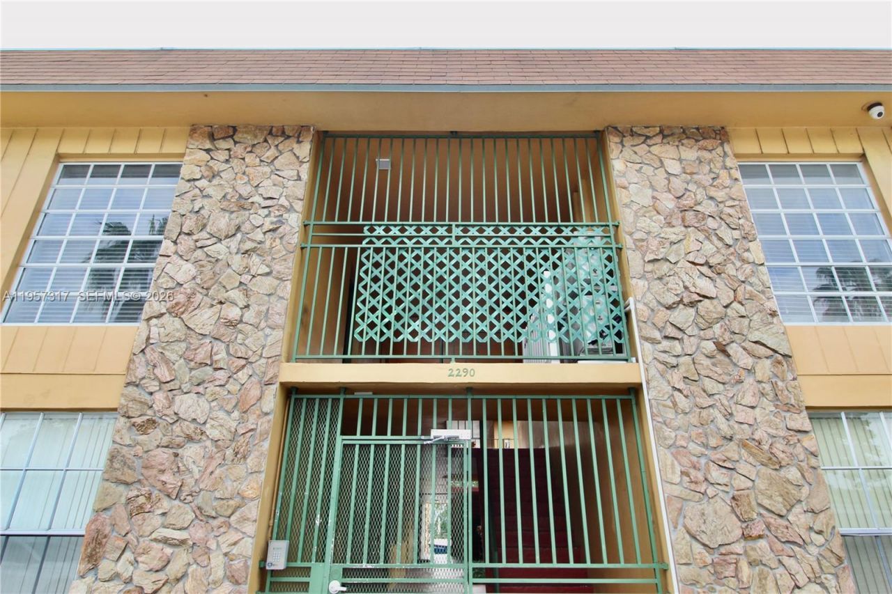 2290 NW North River Dr, Unit 16, Miami, FL 33125 Photo