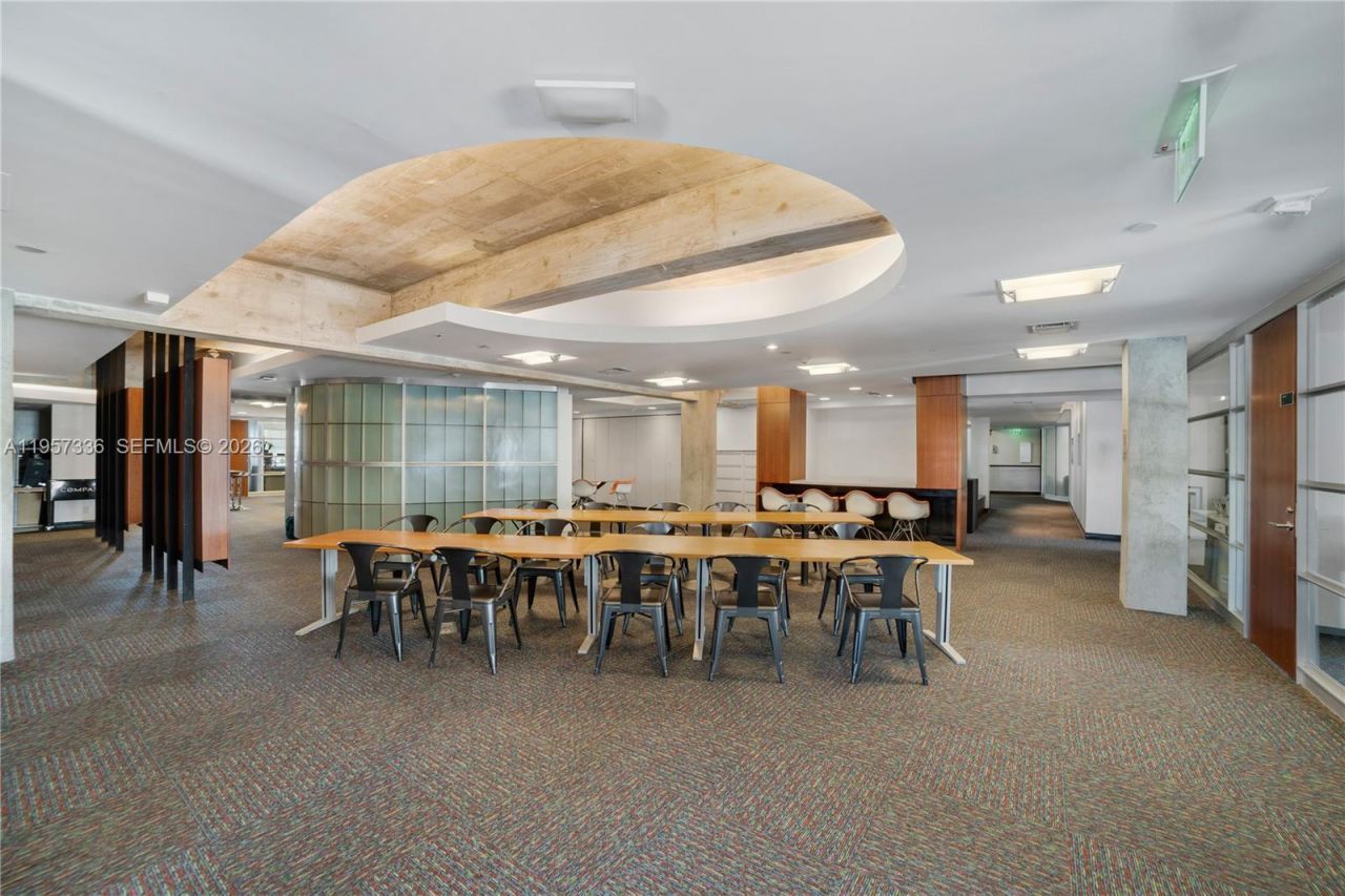 605 Lincoln Rd , Unit PH, Miami Beach, FL 33139 Photo