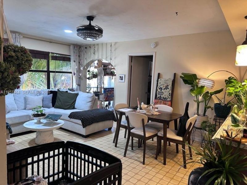 2480 W 67th Pl, Unit 23-12, Hialeah, FL 33016 Photo