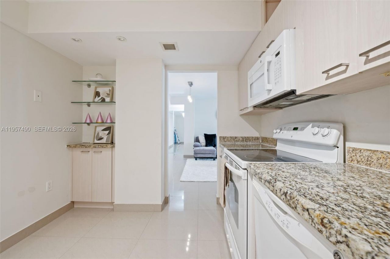 1833 S Ocean Dr , Unit 809, Hallandale Beach, FL 33009 Photo