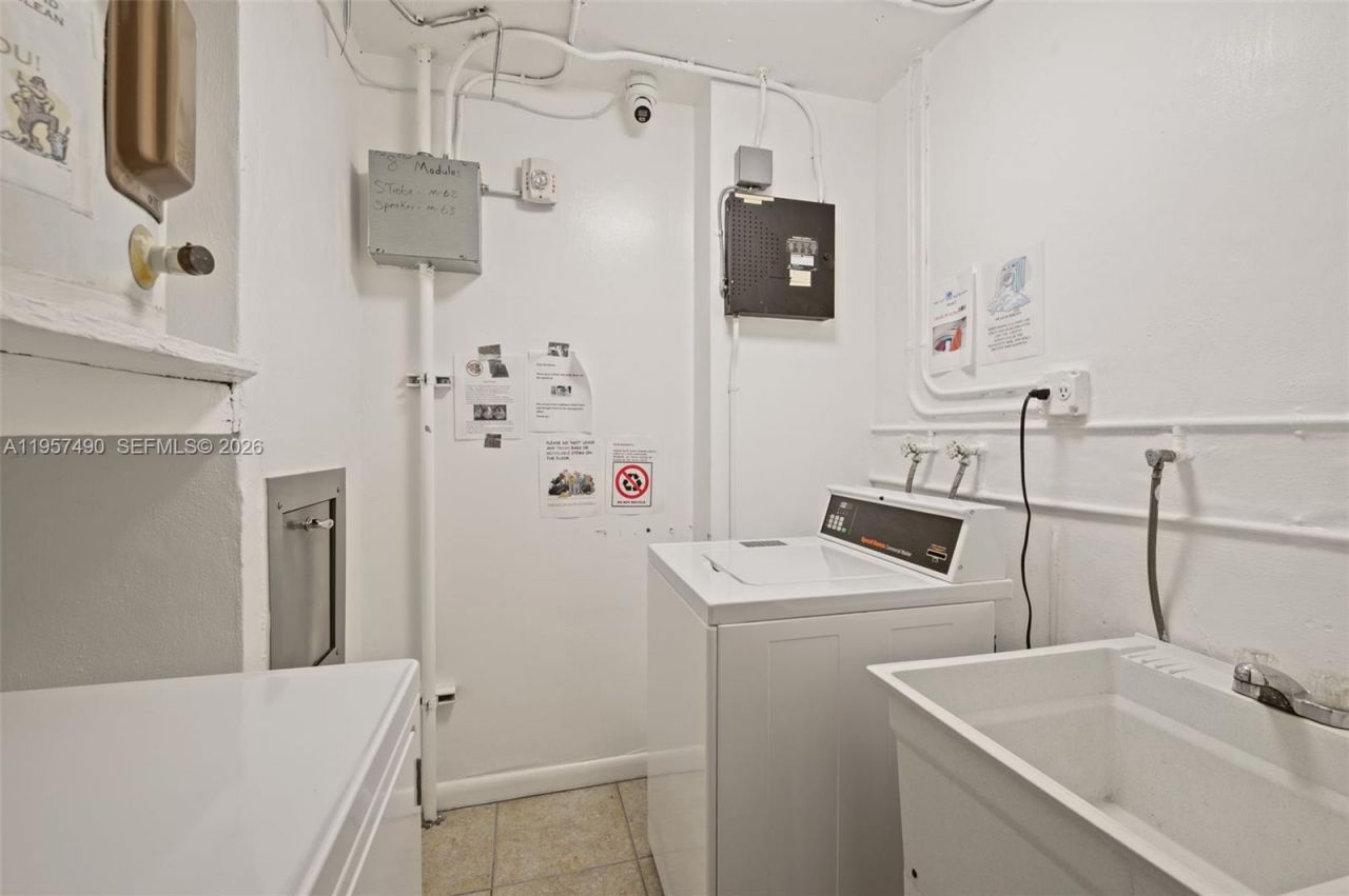 1833 S Ocean Dr , Unit 809, Hallandale Beach, FL 33009 Photo