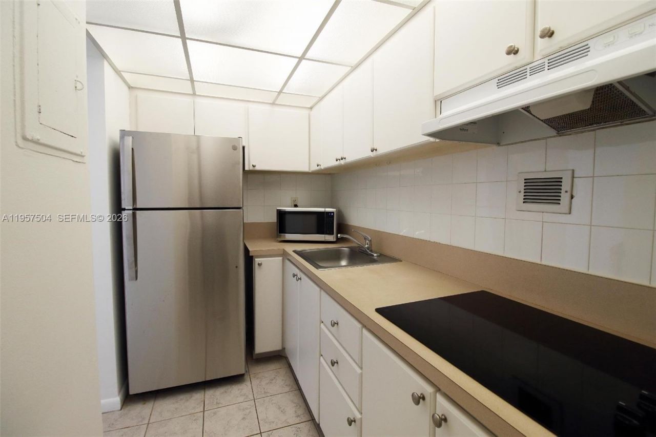 1000 West Ave , Unit 906, Miami Beach, FL 33139 Photo