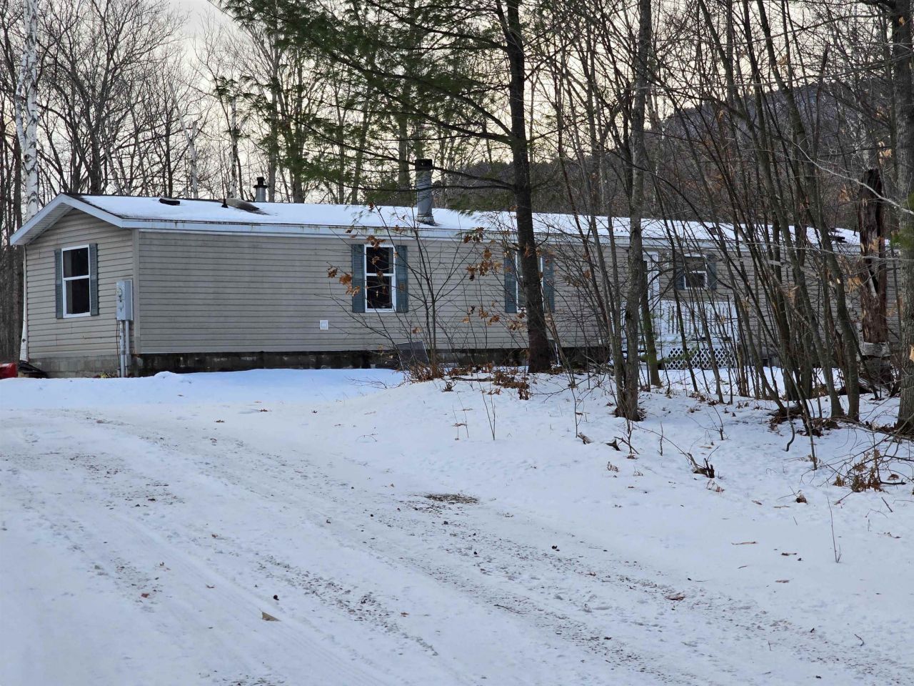 23 North Road Shelburne, NH