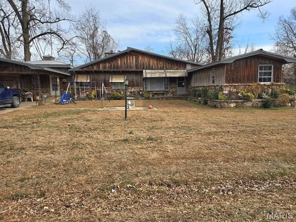 1008 N Mulberry, Dexter, MO 63841