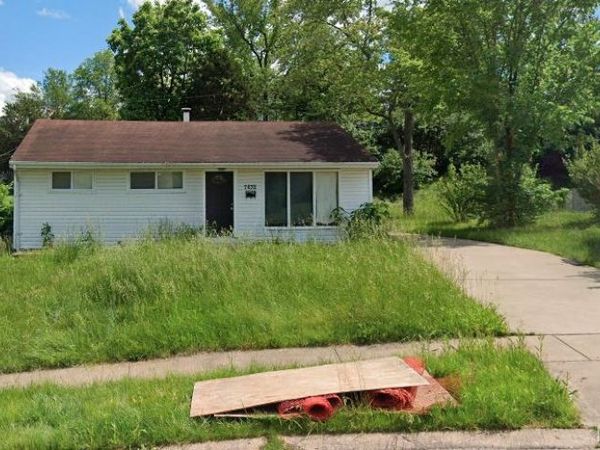 7832 Dartmoor Drive, St Louis, MO 63121