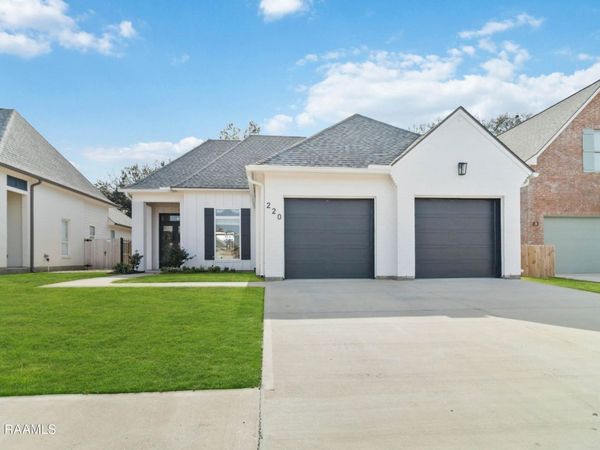 220 Treescape Drive , Lafayette, LA 70508