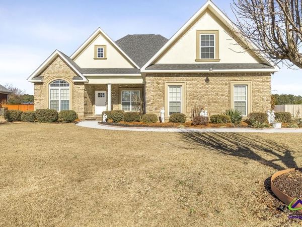 302 Estates Way, Warner Robins, GA 31088