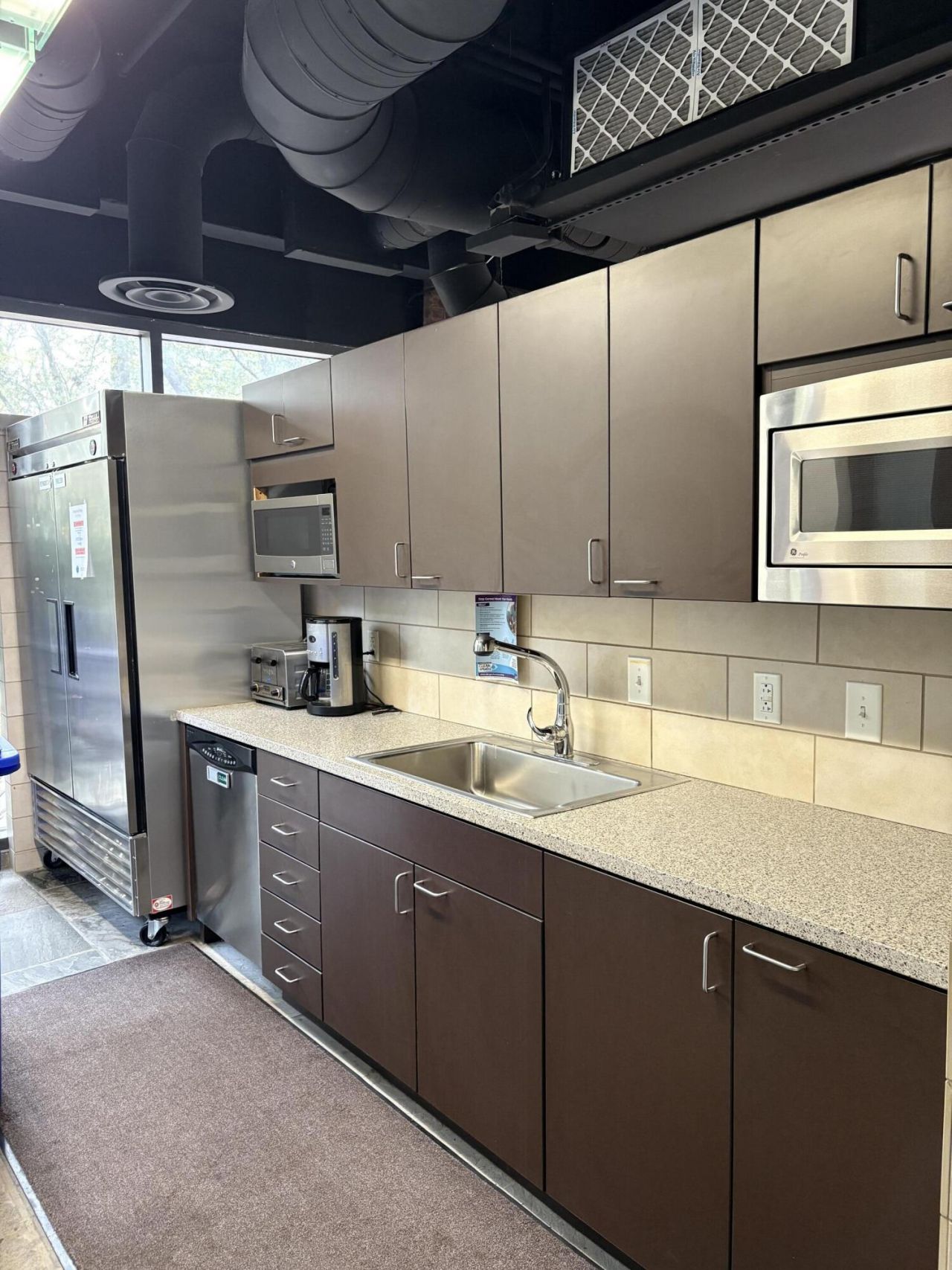 11 Ewall Street Photo 10