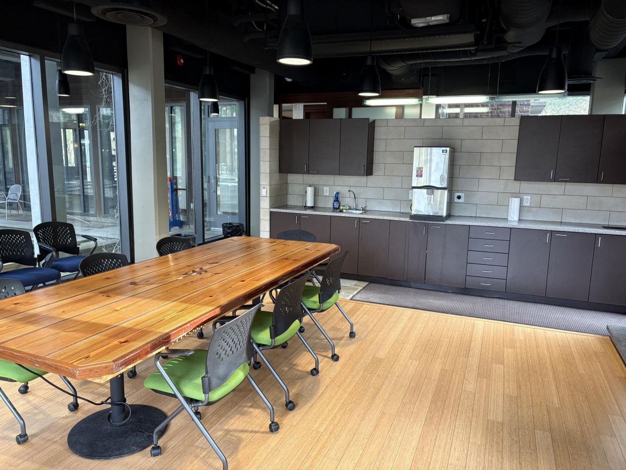 11 Ewall Street Photo 11