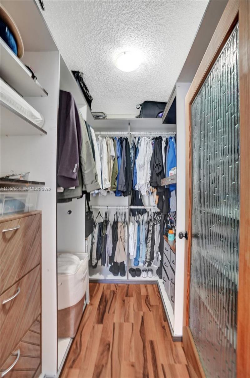 1000 NE 12th Ave , Unit 505, Hallandale Beach, FL 33009 Photo