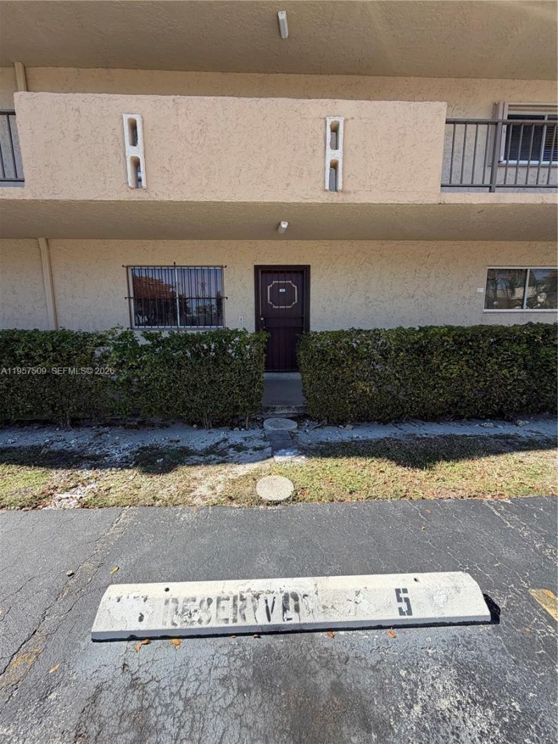 8401 SW 107th Ave, Unit 129E, Miami, FL 33173 Photo