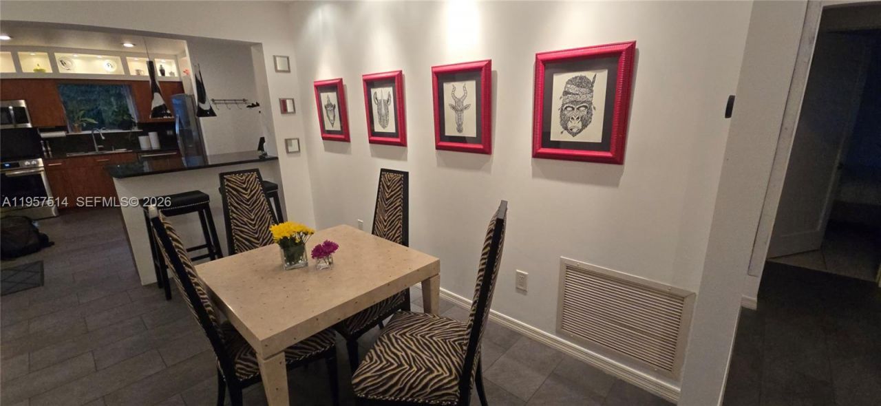 875 NE 130th St, North Miami, FL 33161 Photo