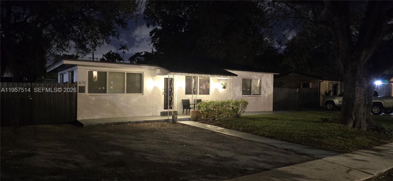 875 NE 130th St, North Miami, FL 33161 Photo