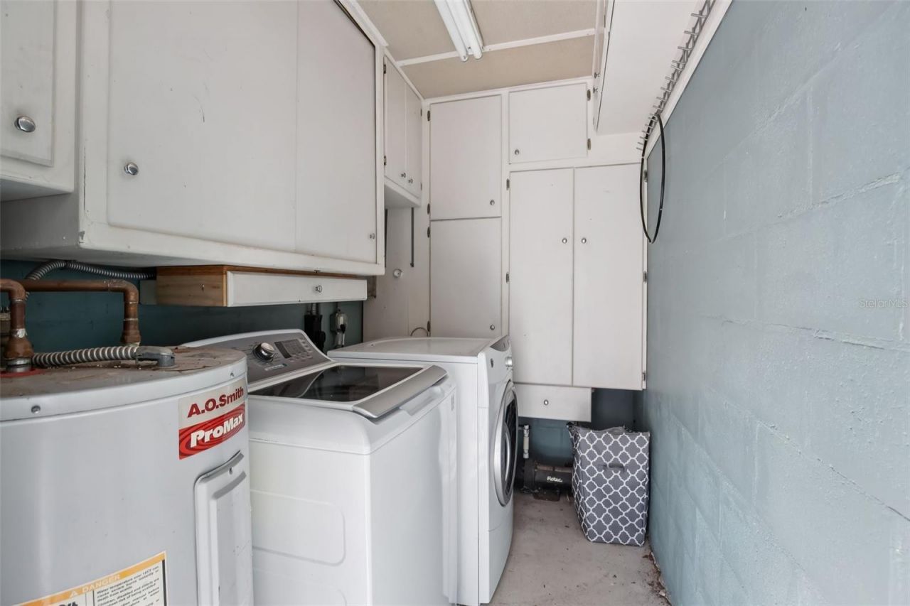 640 59th St S, Saint Petersburg, FL 33707 Photo