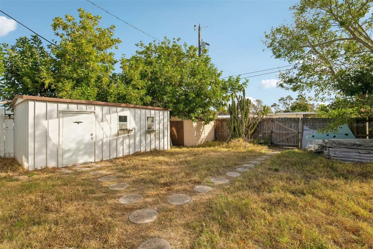 640 59th St S, Saint Petersburg, FL 33707 Photo